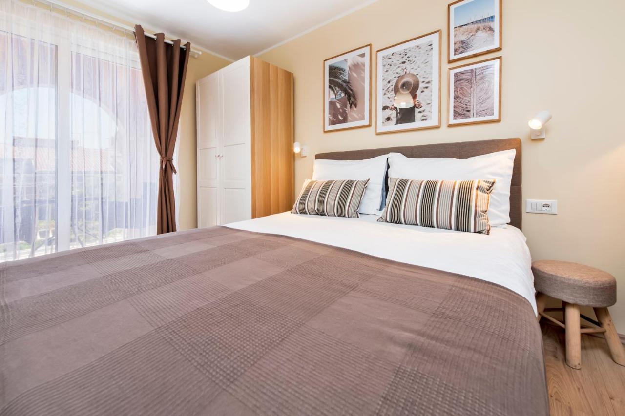 Apartments Villa Istria Rovigno Esterno foto